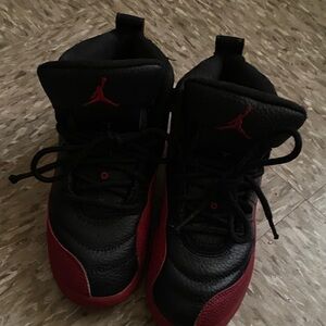 Jordan Black and Red High-Tops retro 12s